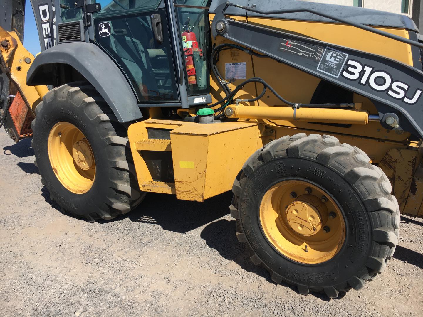 ./imagenes/INVOICE/2019/16852/RETROEXCAVADORA JOHN DEERE 310SJ (8).JPG